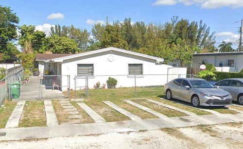 7501 Nw 2nd Ter, Miami, FL, 33126-4103 | Card Image