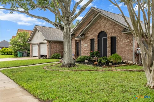 307 Cherrystone Cir, Victoria, TX, 77904-3075 | Card Image