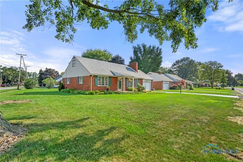 1000 Brookview Ct, Findlay, OH, 45840-6518 | Card Image