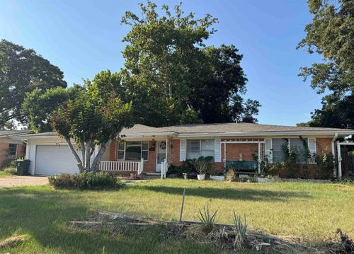 1428 Easy St, Tyler, TX, 75701-9133 | Card Image