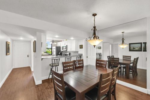 202-3716 Whitehall Dr, West Palm Beach, FL, 33401-1093 | Card Image