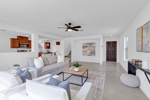 511 Estes Park, Taylor, TX, 76574-3820 | Card Image