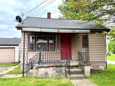 596 S Mecca Street, House other with 3 bedrooms, 1 bathrooms and null parking in Cortland OH | Image 2