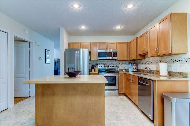 5 - 2291 Americus Boulevard W, Condo with 2 bedrooms, 2 bathrooms and null parking in Clearwater FL | Image 10