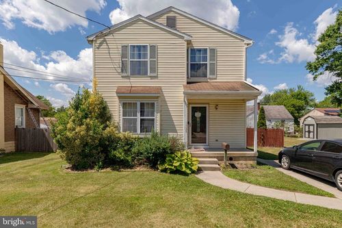 1535 W River Dr, PENNSAUKEN, NJ, 08110-2919 | Card Image