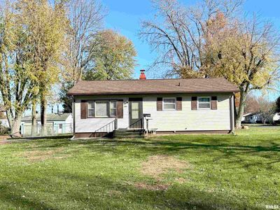 620 Sandusky Street, House other with 3 bedrooms, 1 bathrooms and null parking in Jacksonville IL | Image 1