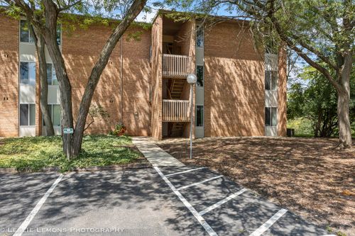 1f-6004 E Lake Dr, Lisle, IL, 60532-3048 | Card Image