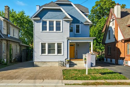 5039 Armoury St, Niagara Falls, ON, L2E1T3 | Card Image