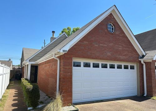 1818 Winship Dr, Cordova, TN, 38016 | Card Image