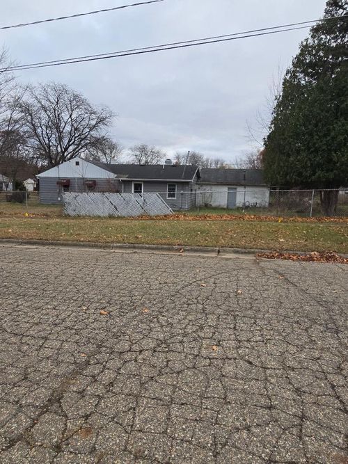 1515 Dean Dr, Albion, MI, 49224-1075 | Card Image