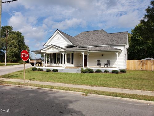 242 W Academy St, Wendell, NC, 27591-7987 | Card Image