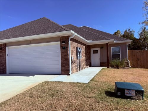2-84 E Bottlebrush Bnd, Farmington, AR, 72730-3187 | Card Image