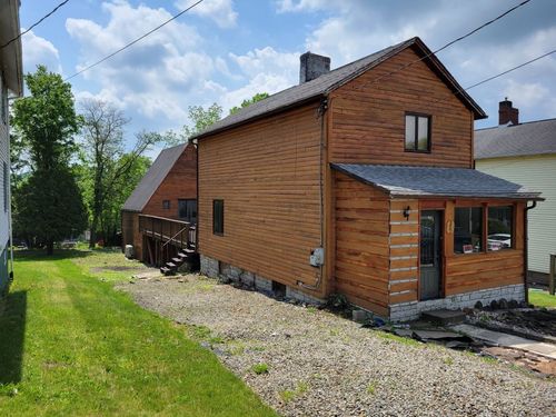 310 Whitesell St, Salina, PA, 15680-1002 | Card Image