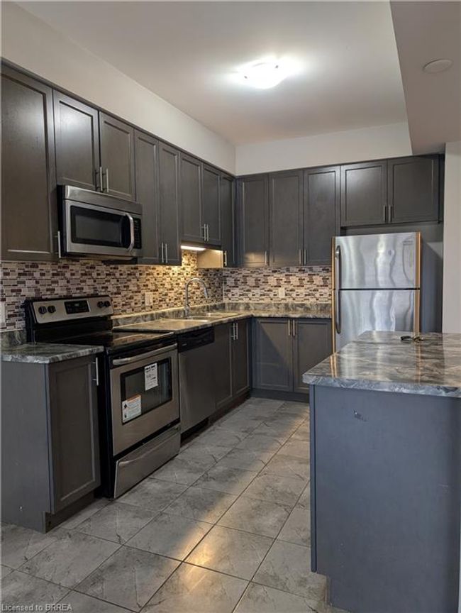 14 Serenity Lane, Townhouse with 3 bedrooms, 3 bathrooms and 2 parking in Hannon ON | Image 8