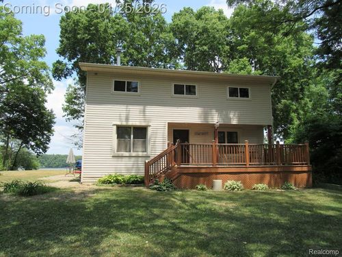 12915 Lake Point Pass, Van Buren Twp, MI, 48111-2242 | Card Image