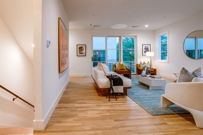 APT-1006 - 7207 Gaston Ave, Condo with 2 bedrooms, 3 bathrooms and null parking in Dallas TX | Image 13