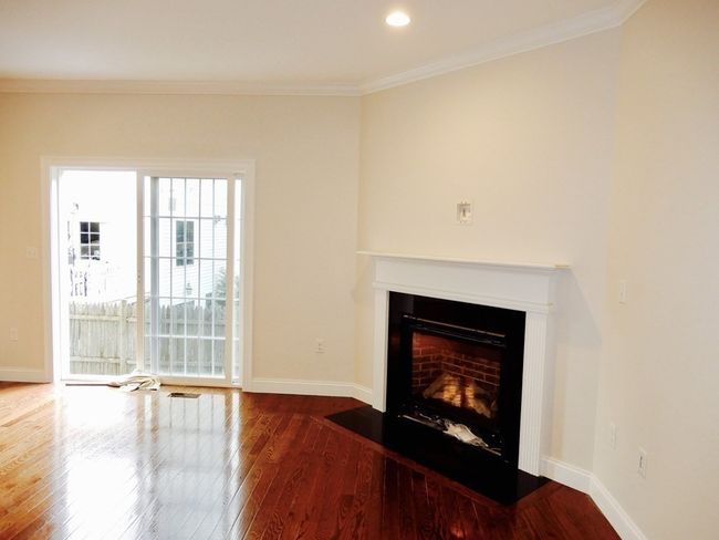 8 - 8 Charles River St, Condo with 3 bedrooms, 3 bathrooms and 2 parking in Needham MA | Image 7