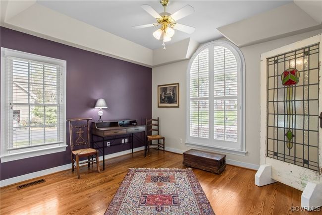First floor bedroom, front of house | Image 18