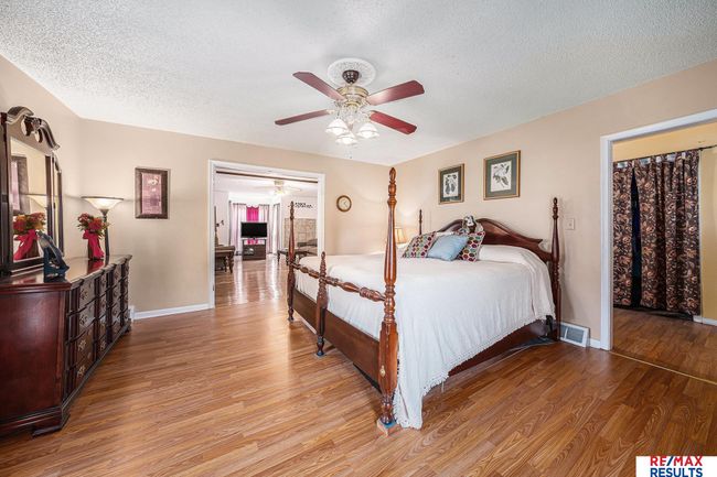 2860 335 Th St, House other with 5 bedrooms, 2 bathrooms and 6 parking in Logan IA | Image 14