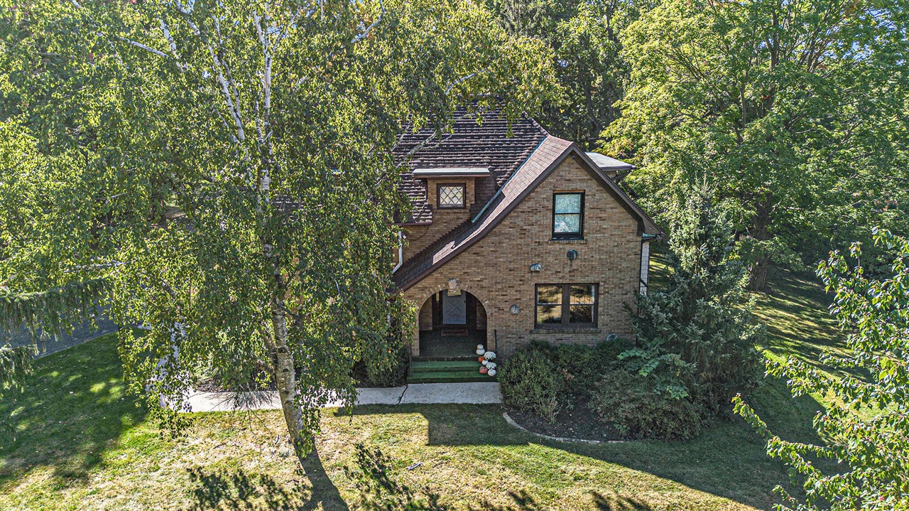 Lake Michigan Dr, Grand Rapids, MI 49504