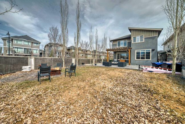 3 Aspen Summit View Sw, Home with 3 bedrooms, 2 bathrooms and 4 parking in Calgary AB | Image 40