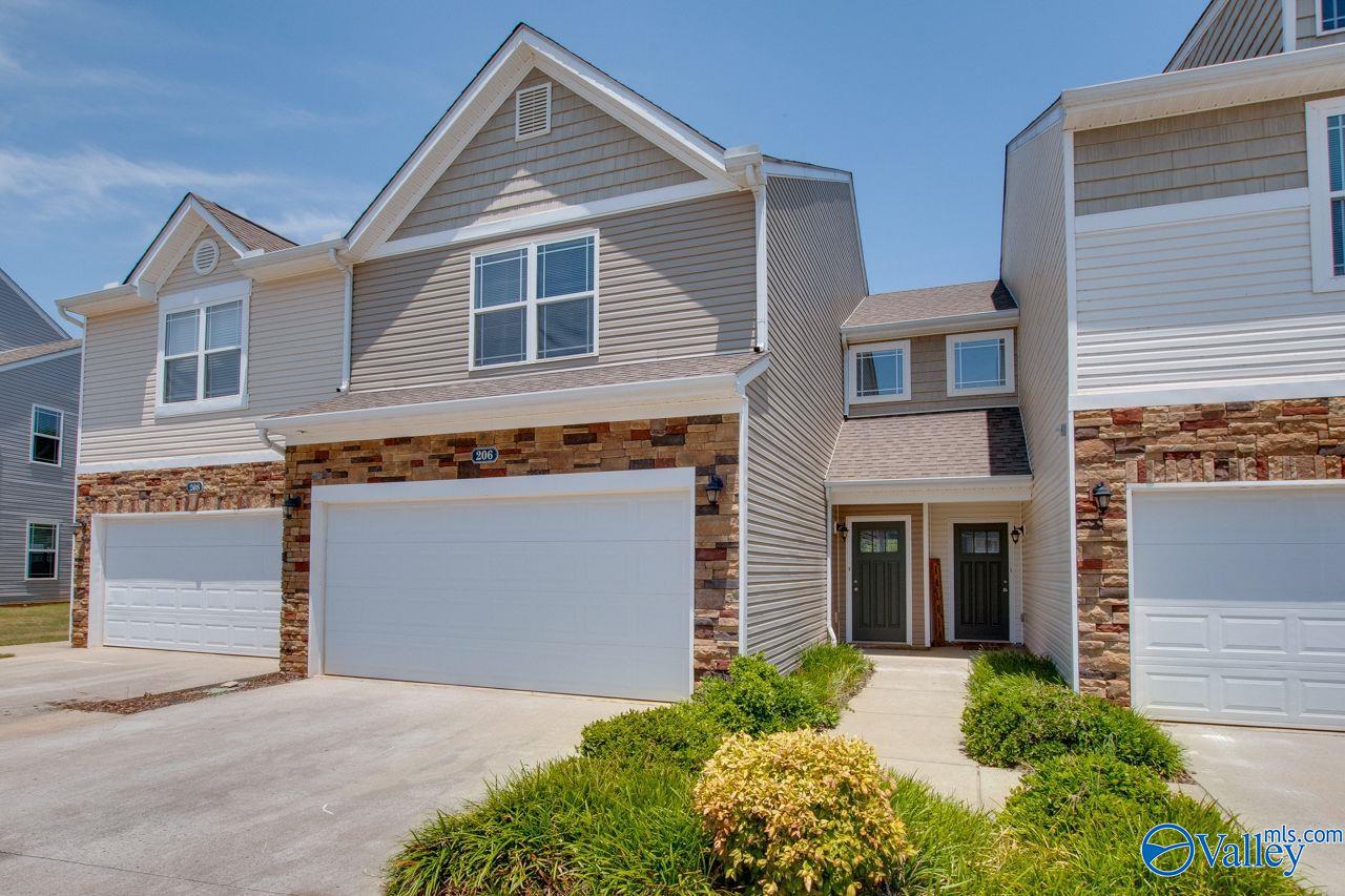 Falling Water Ln, Madison, AL 35756