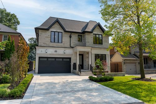 83 Kimbark Blvd, North York, ON, M5N2X9 | Card Image