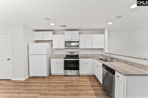 337 Gum Swamp Trl, West Columbia, SC, 29169-5123 | Card Image