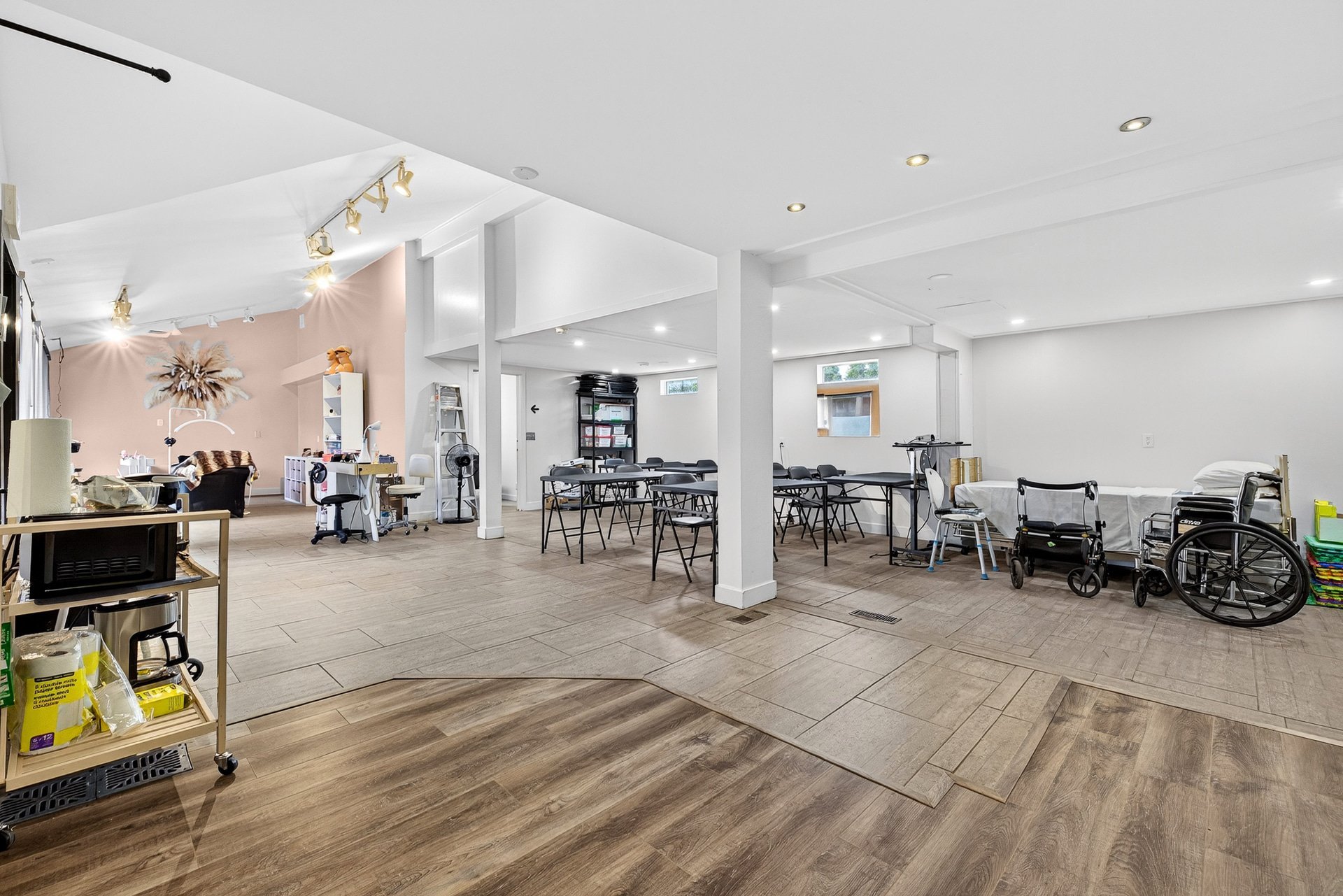 Commercial Sale in Gatineau (Hull) 3