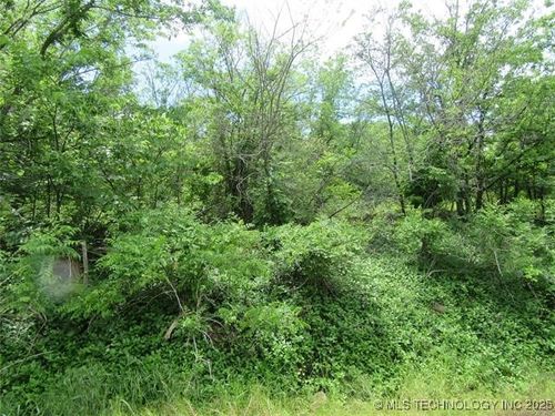 28 E Jefferson Dr, McAlester, OK, 74501 | Card Image