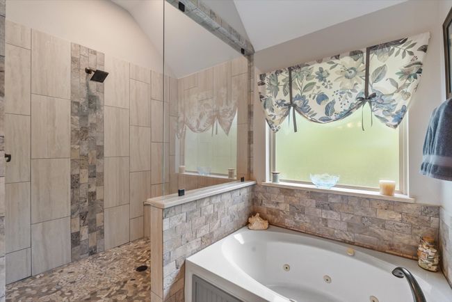 Primary bath shower and jetted tub | Image 17