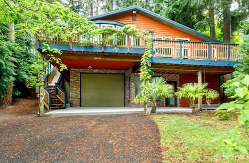 1099 Worthy Pl, Greenbank, WA, 98253-6320 | Card Image