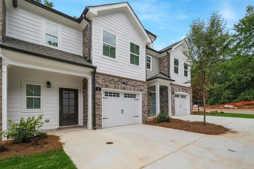 7-15 Sprayberry Rd, Newnan, GA, 30263-1764 | Card Image