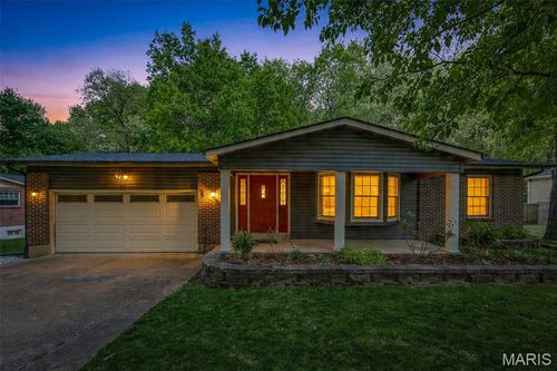 5170 Darkmoor Ln, Imperial, MO, 63052-3031 | Card Image