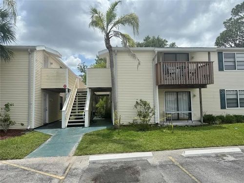 c-121 Loblolly Ct, OLDSMAR, FL, 34677-4578 | Card Image