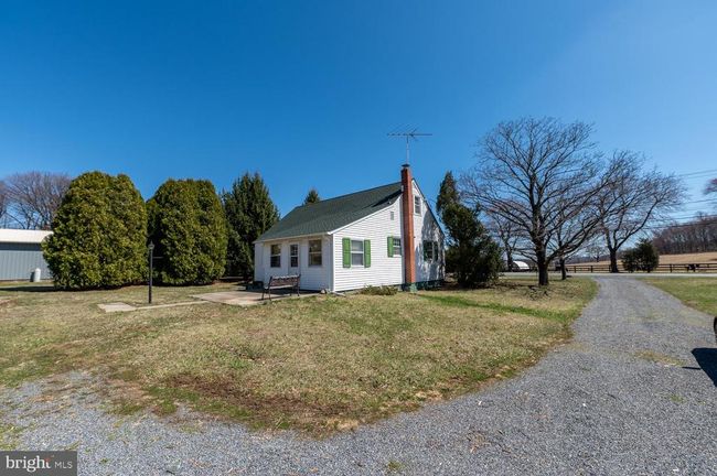 6112 Chestnut St, House other with 4 bedrooms, 1 bathrooms and null parking in Zionsville PA | Image 12