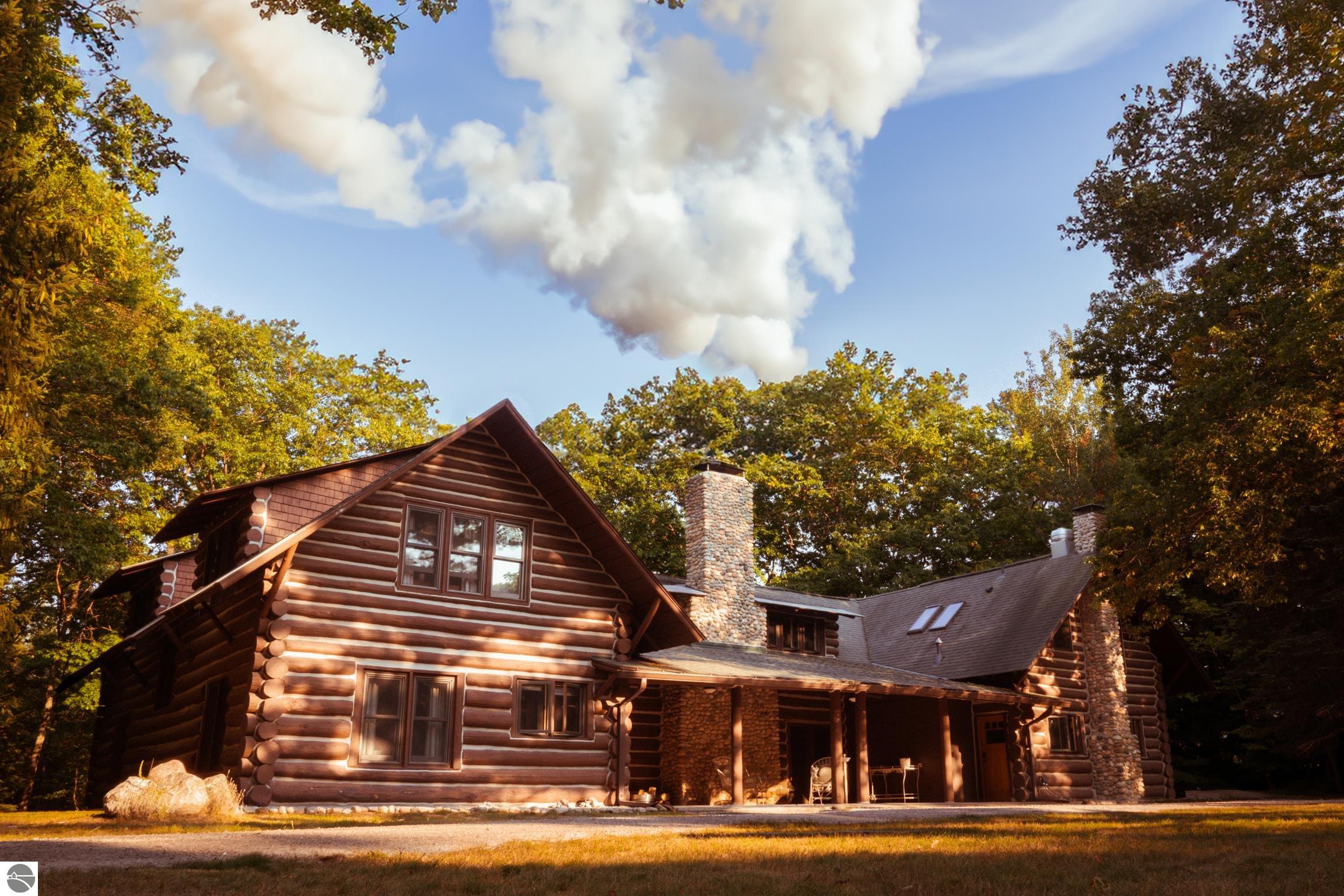 Wood How Ln, Northport, MI 49670