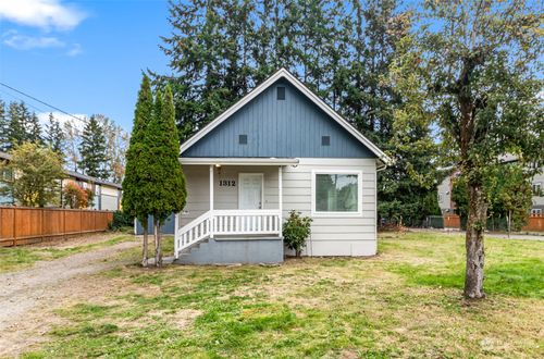 1312 Cedar Avenue, Marysville, WA, 98270 | Card Image