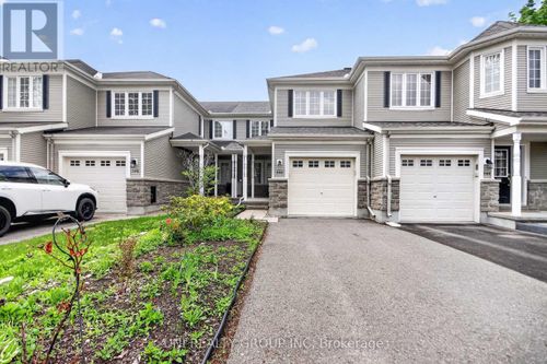 546 Ashbourne Cres, Nepean, ON, K2J0P6 | Card Image