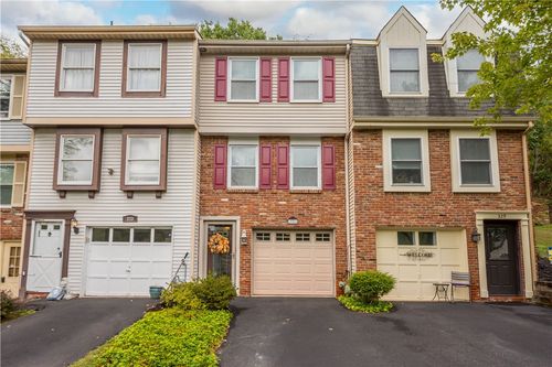 331 Joan Of Arc Ct, Jefferson Hills, PA, 15025-3420 | Card Image
