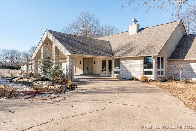 9300 S 190 Th East Ave, House other with 5 bedrooms, 8 bathrooms and null parking in Broken Arrow OK | Image 5