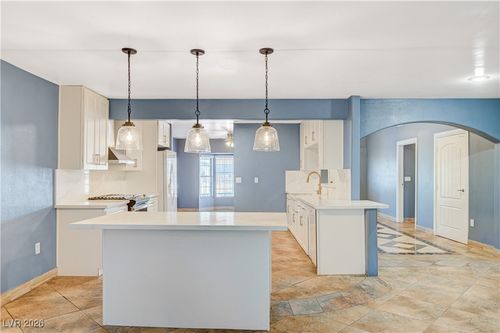 4825 Kilda Cir, Las Vegas, NV, 89122-6110 | Card Image