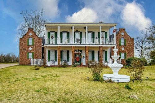 208 Highway 20, Thibodaux, LA, 70301-7303 | Card Image