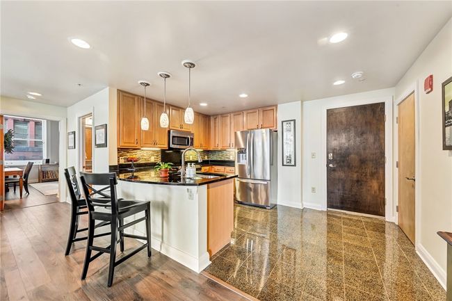 APT-902 - 306 4 Th Ave, Condo with 2 bedrooms, 2 bathrooms and null parking in Pittsburgh PA | Image 4