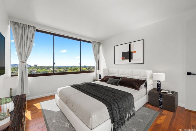 Another view of the bedroom. Virtually Staged(enhanced) | Image 12