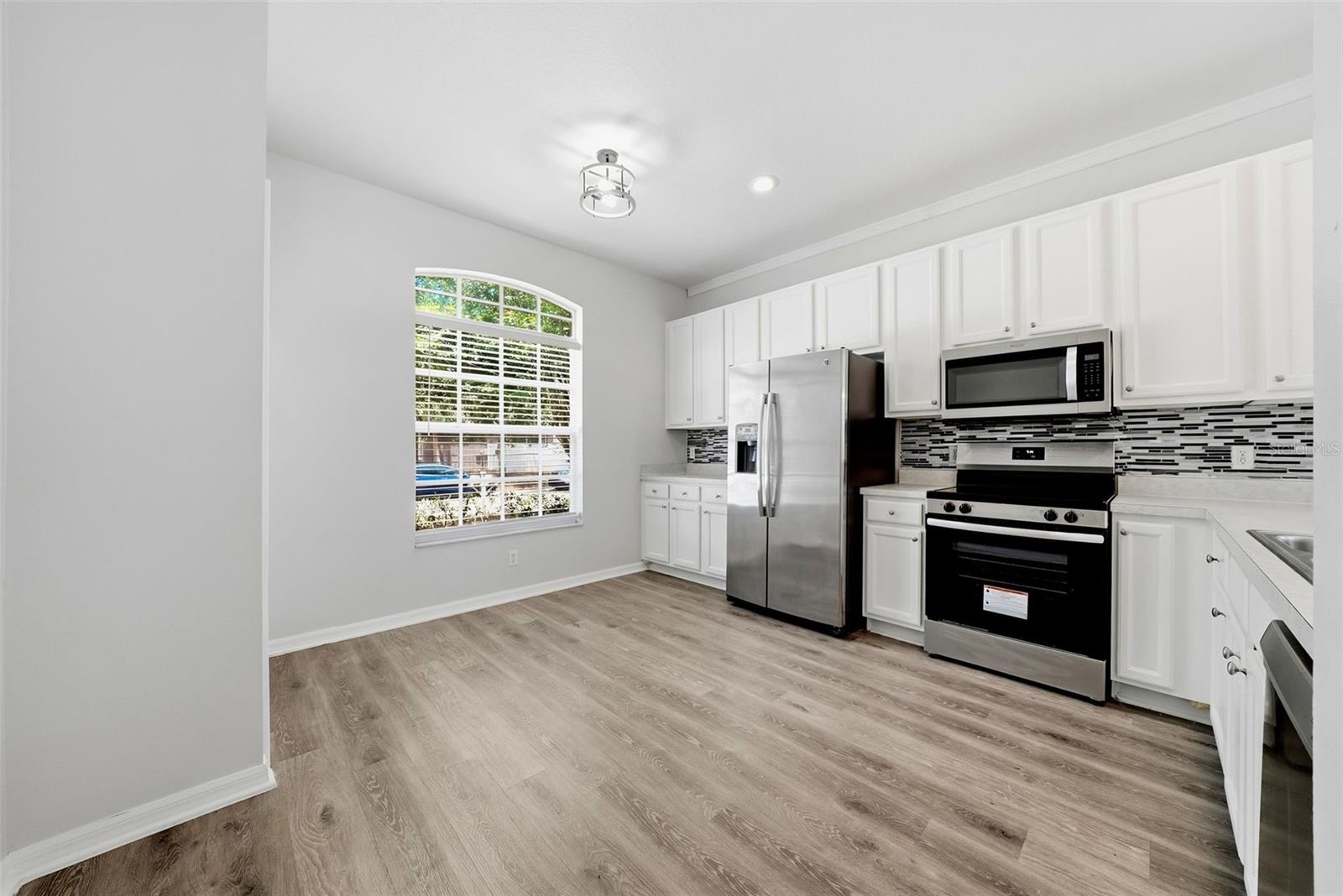Residential Lease in RUSKIN 5