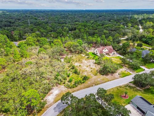 17942 Oggie Ln, HUDSON, FL, 34667-6111 | Card Image