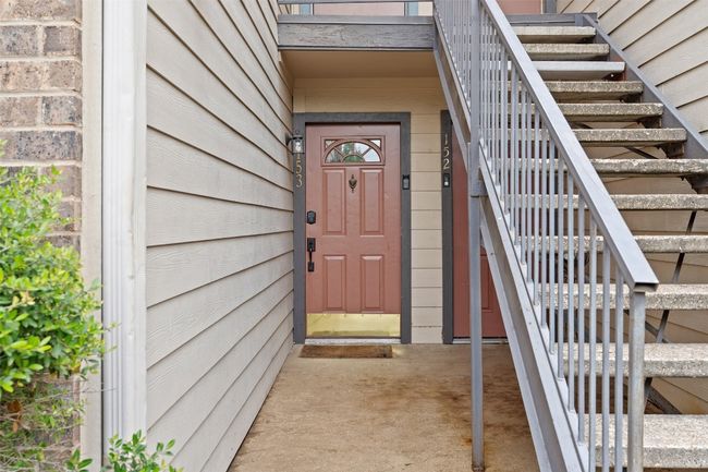 View of exterior entry | Image 8