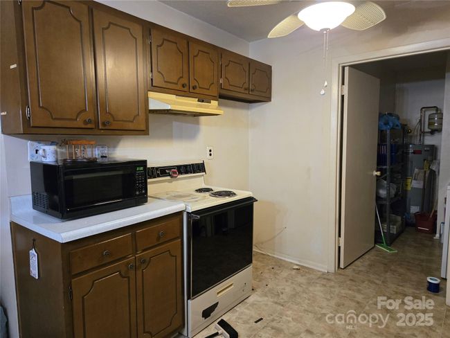 APT-107D - 2205 Sunderland Rd, Condo with 3 bedrooms, 2 bathrooms and null parking in Winston-Salem NC | Image 9
