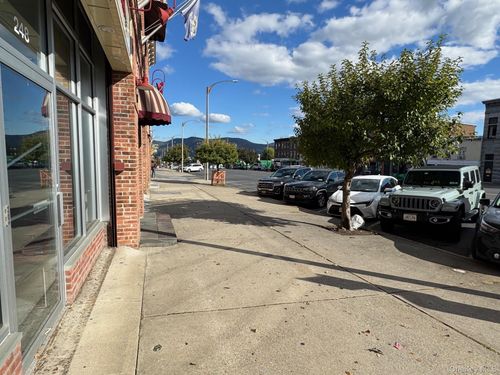 244 Broadway, Newburgh, NY, 12550-5414 | Card Image